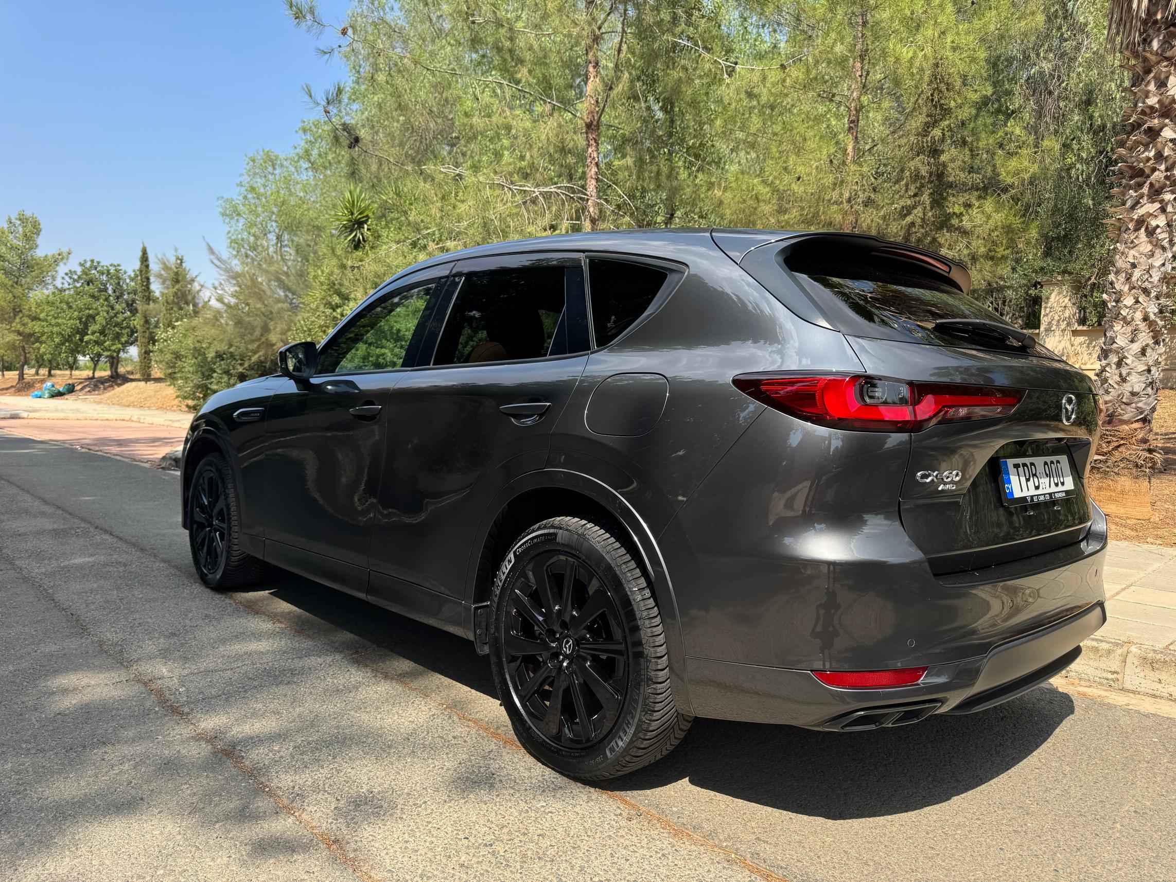 
								Mazda CX-60 full									